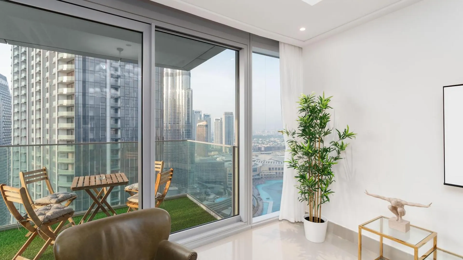 Apartment Lux Bnb Opera Grand Burj Sea & Fountain View Dubai United Arab Emirates