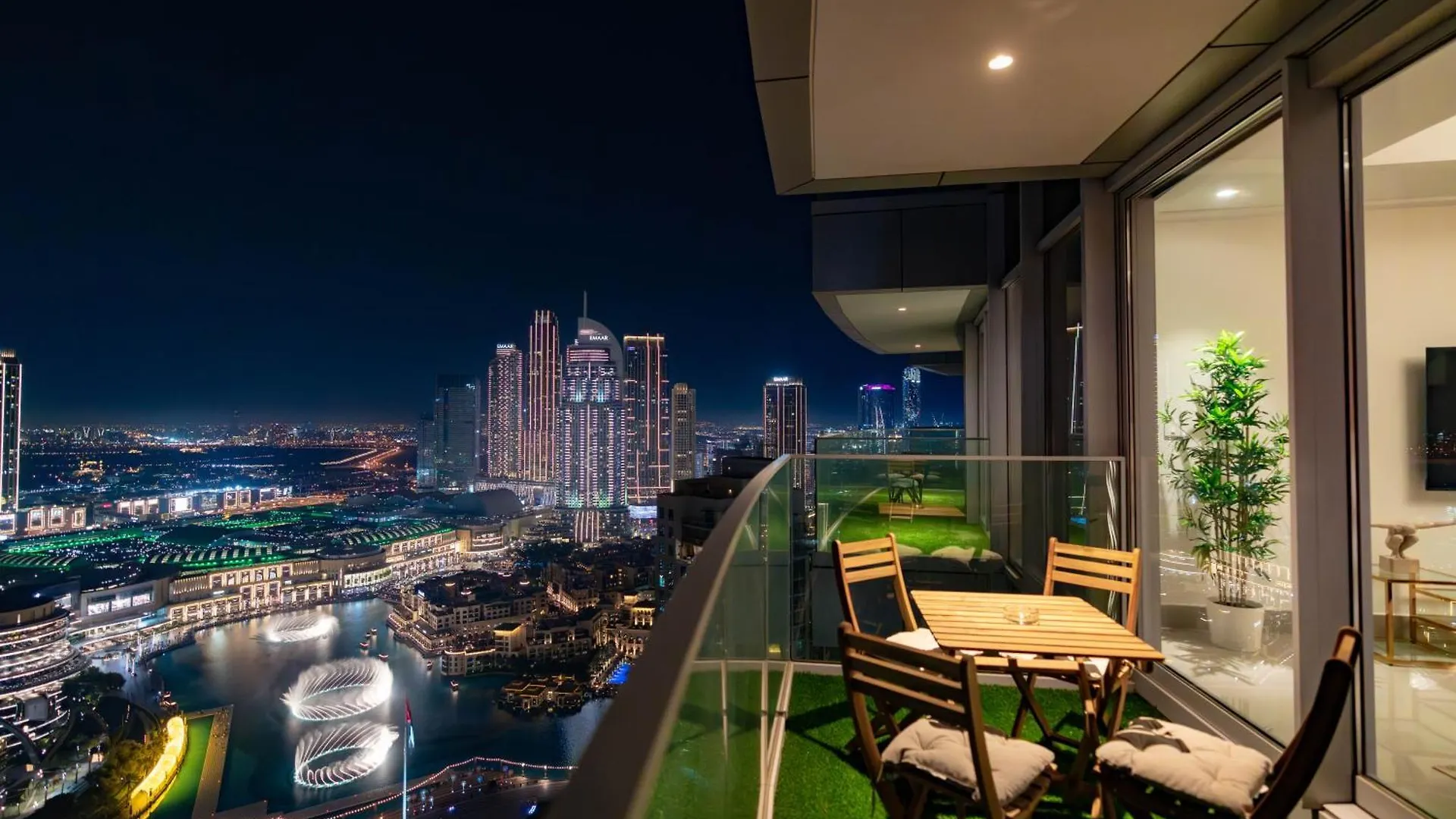 Lux Bnb Opera Grand Burj Sea & Fountain View Dubai 0*,